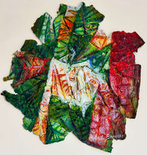 Load image into Gallery viewer, Raul Enmanuel - Marcielago: Captivating Paper Artworks